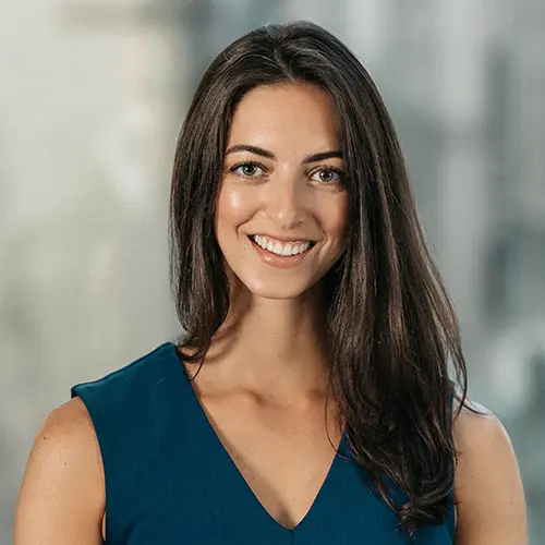 A profile picture of Lyndsie Levine.