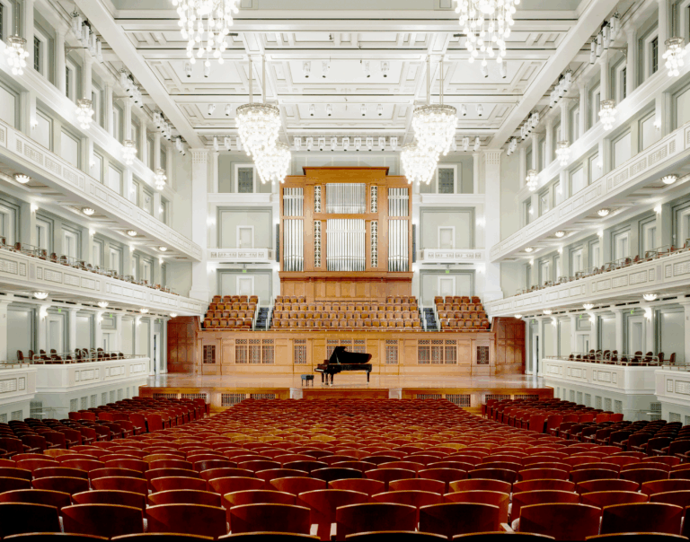 Strategic Fundraising Planning Using a ‘Balcony and Front Row’ Framework